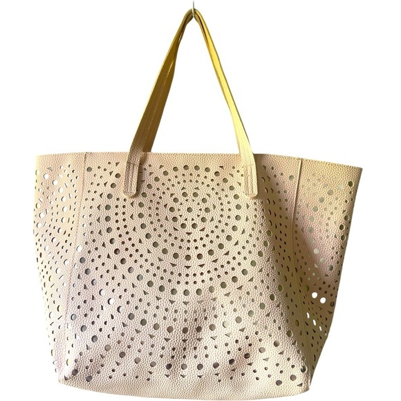 Bath and Body Works Tote Bag NWT - Picture 1 of 9